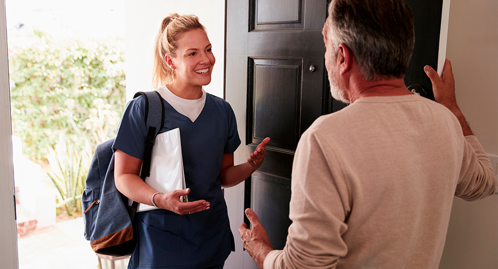 Relation patient-soignant à domicile : comment trouver le bon équilibre ?