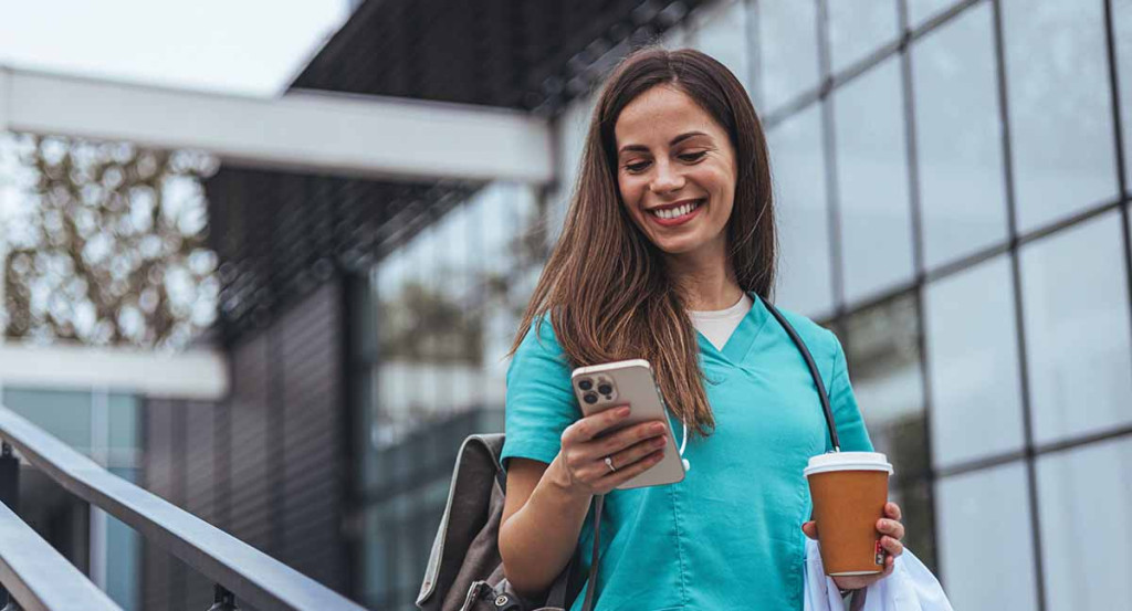 La fiche métier d'une infirmière libérale : formation, qualités, missions, rémunération