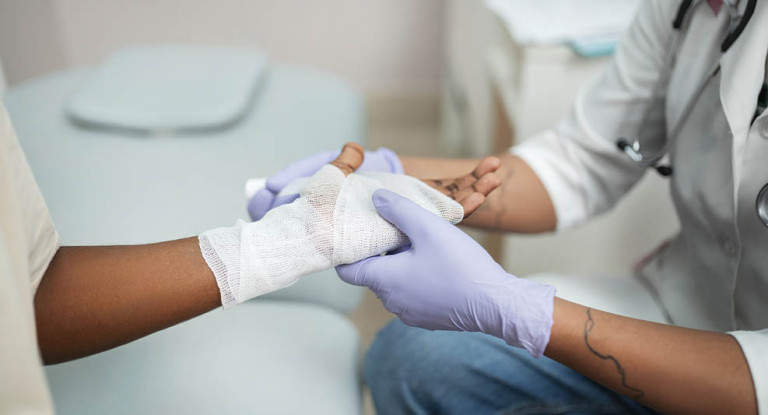 Cotation ablation de fils ou d'agrafes à domicile pour IDEL